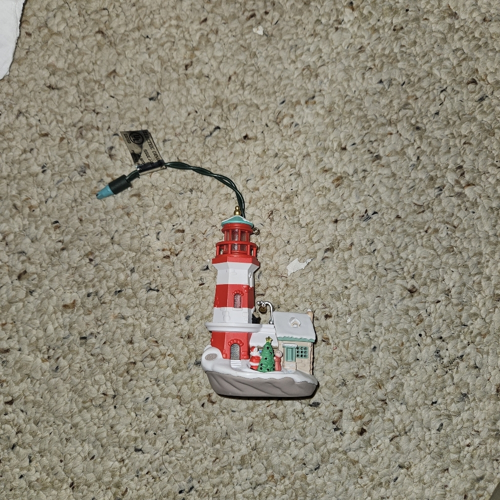 1997 Hallmark Lighthouse Greetings Flashing Lights Magic Ornament NO BOX